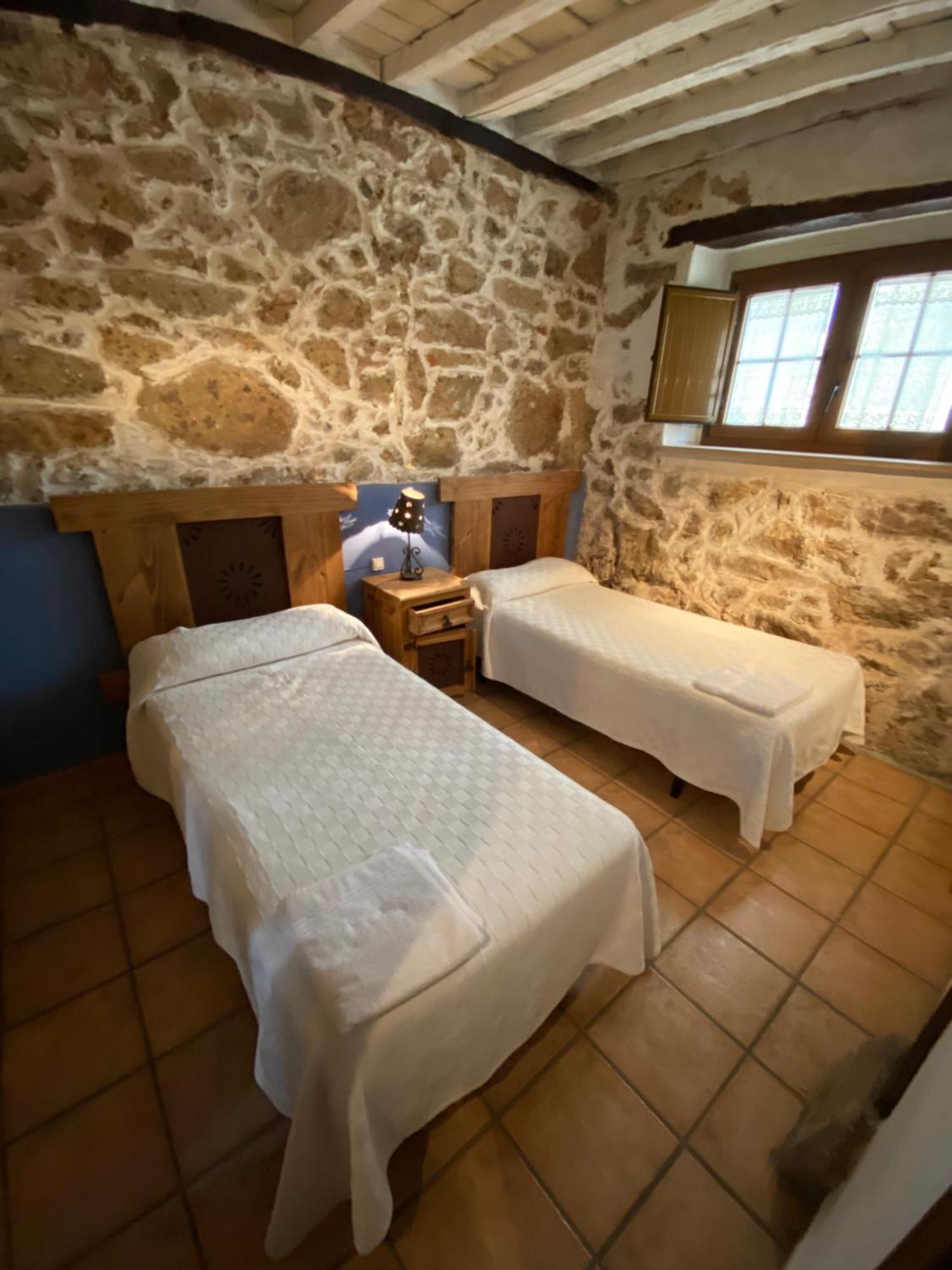 Apartamentos Rurales La Antigua Fonda กันเดลาริโอ ภายนอก รูปภาพ