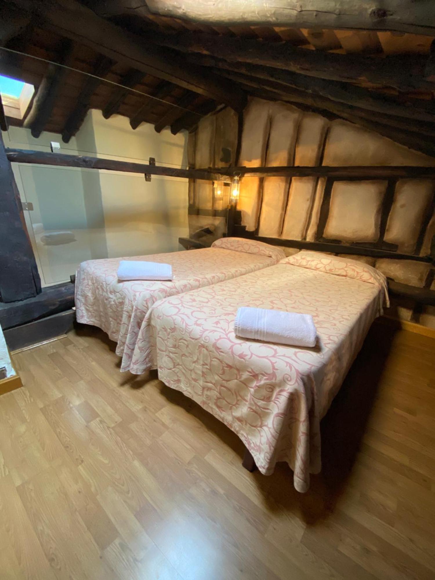 Apartamentos Rurales La Antigua Fonda กันเดลาริโอ ภายนอก รูปภาพ
